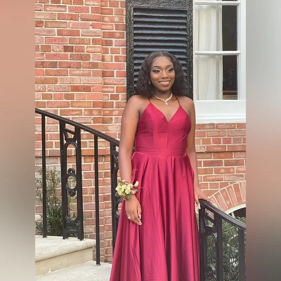burgundy dresses at dillards Amelisse | Plunge-Neck Maxi Dress With Ruched-Detailing Amelisse is the definition of modern elegance with a soft Dillard's Semi Formal Dresses -